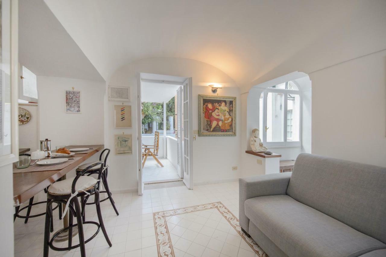 Апартаменты Tragara 12C Art House, Капри Экстерьер фото
